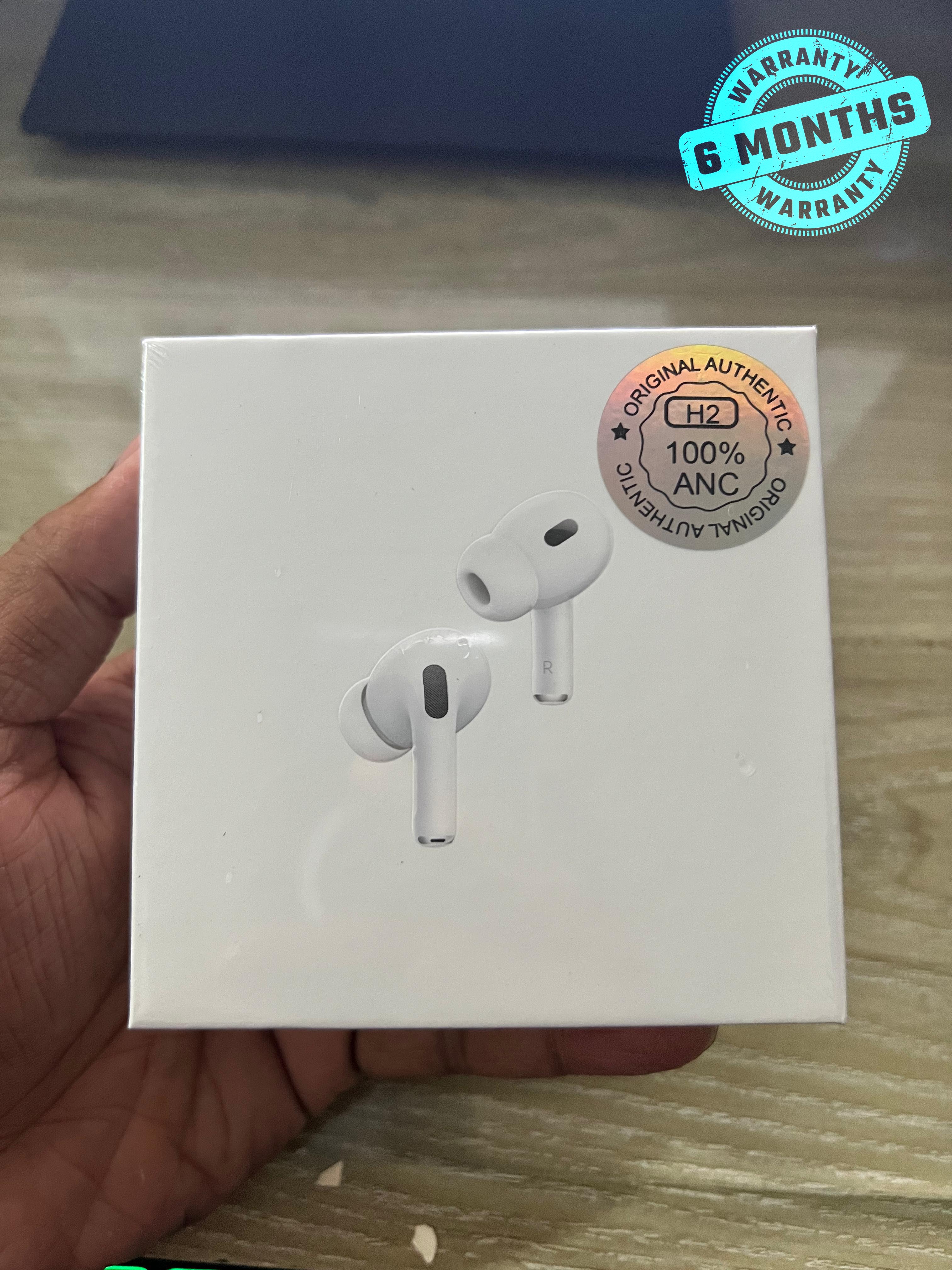 AirPods Pro (2nd generation) with MagSafe Charging Case (USB-C)